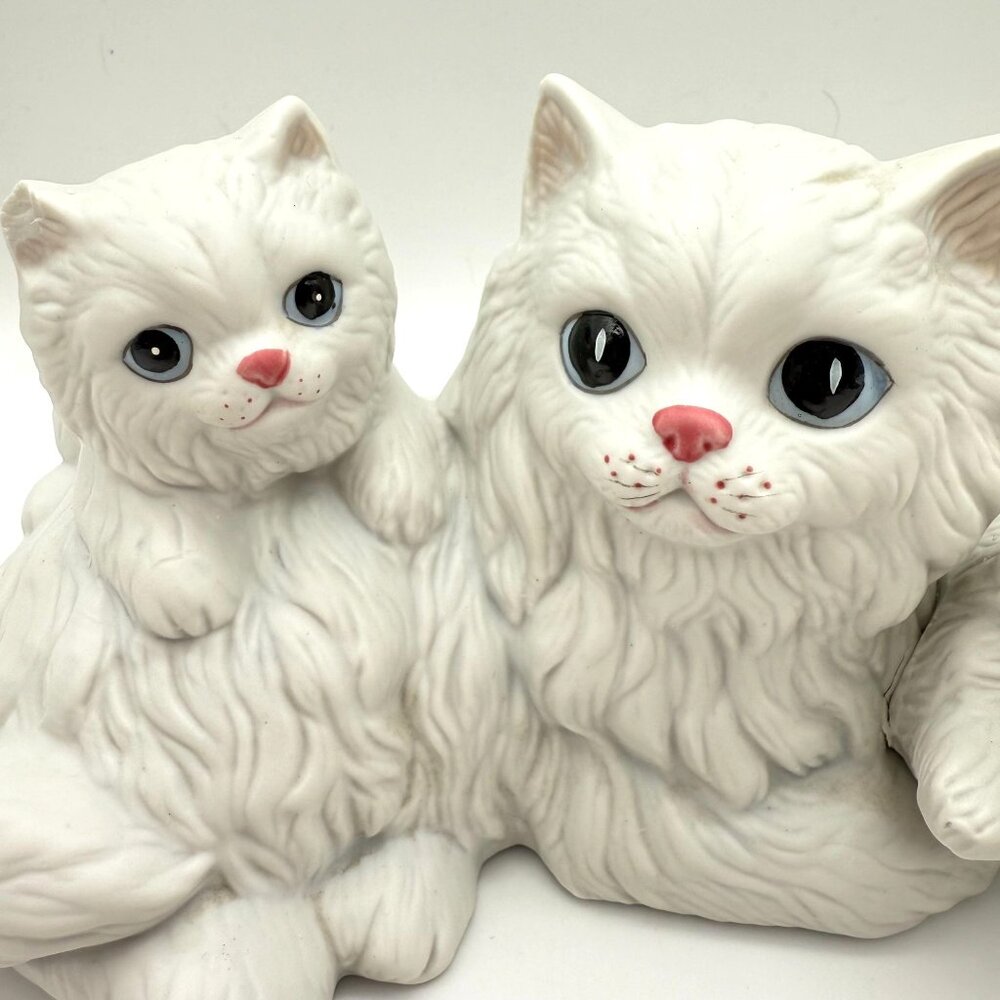 Homco White Persian Cat & Kittens Trio Ceramic Figurine Blue Eyes Taiwan Vintage - Picture 9 of 14